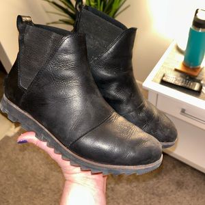 Sorel Harlow Chelsea Boots